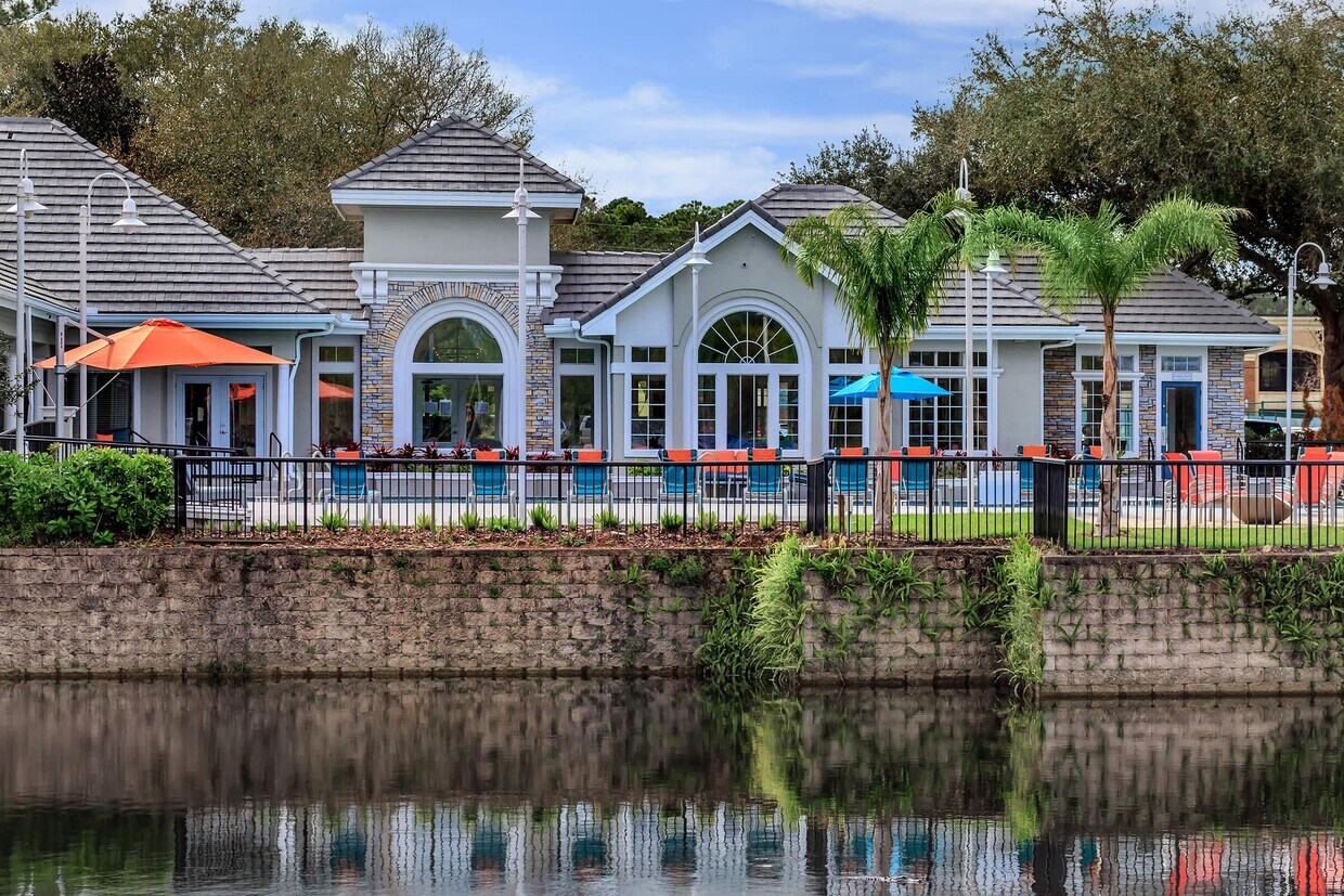 Registry at Windsor Parke Apartments in Jacksonville, FL