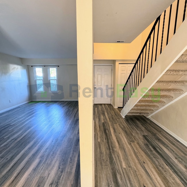 Building Photo - 5620 Morningside Ct