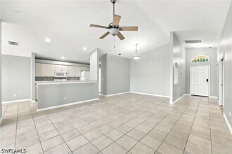Building Photo - 25925 Pebblecreek Dr