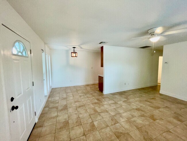 Foto del edificio - 3048 Unkaterri Ln
