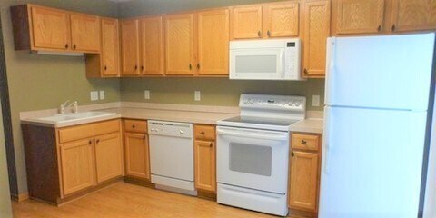 Foto del edificio - 7635 Arboretum Village Ct