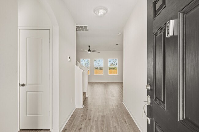 Foto del edificio - 1531 Loose Stone Dr