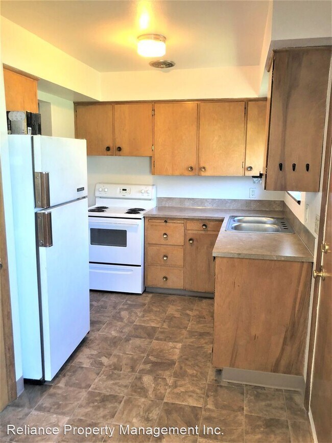Foto del edificio - 3540-3544 SE 63rd Ave