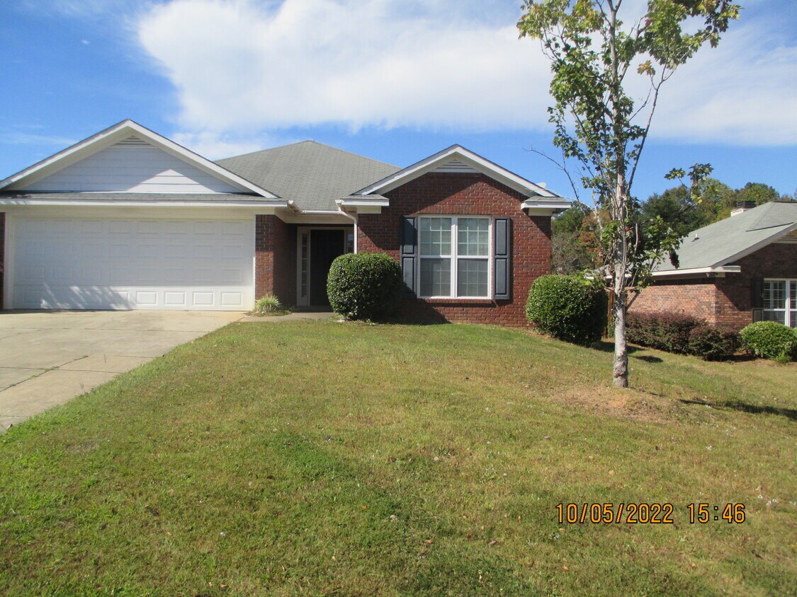 8037 Garrett Pines Dr, Columbus, GA 31820 House Rental in Columbus, GA