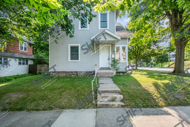 Foto del edificio - 1334 North Ave NE