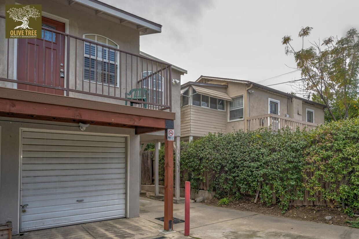 Primary Photo - 194 Santa Anita Ct