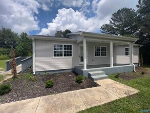 Building Photo - 2720 Old Railroad Bed Rd