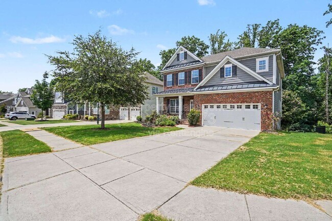 Building Photo - 655 Brookhaven Dr