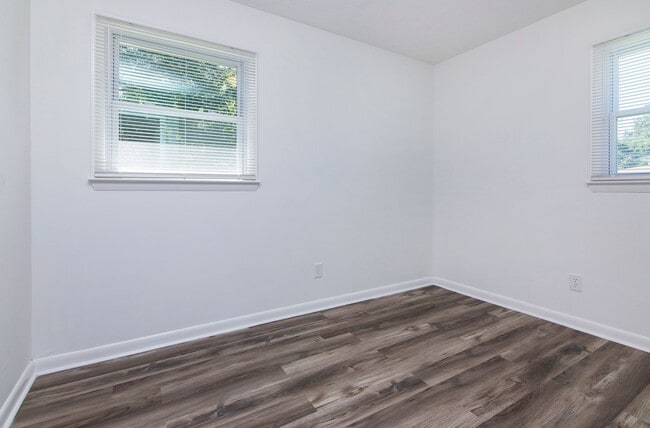 Building Photo - 3 bedroom Ranch