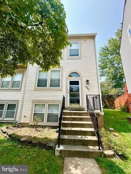 Building Photo - 18866 McFarlin Dr