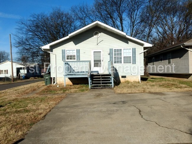 Foto del edificio - 27 Scruggs St