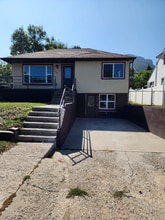 Building Photo - 1227 Hauser Blvd