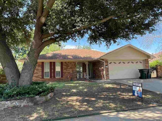 Building Photo - 2807 Concho Ln