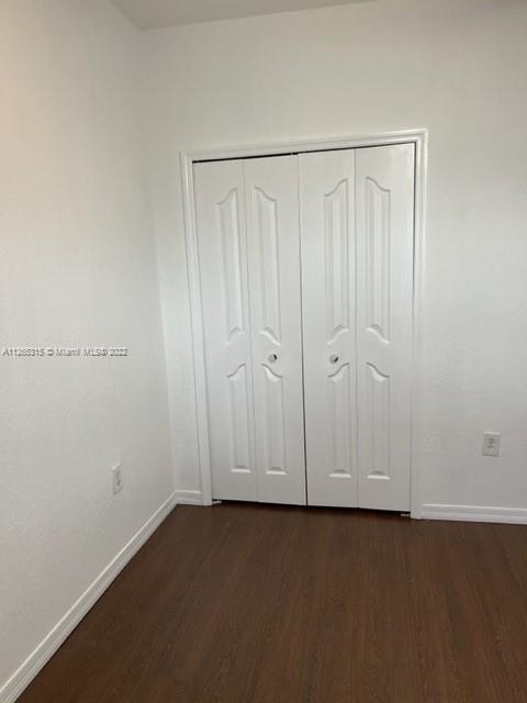 Building Photo - 16376 SW 44th Way  16376 Miami Fl 33185