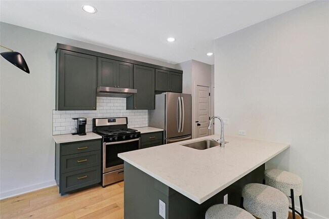 Building Photo - 6409 Berkman Dr