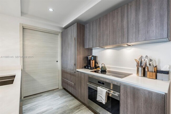 Foto del edificio - 801 S Miami Ave