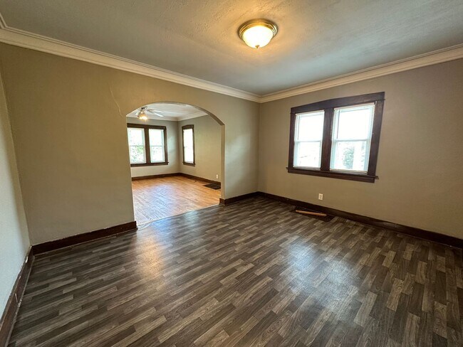 Foto del edificio - 1712 Eastern Ave SE