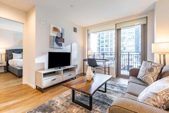 Building Photo - 131 Seaport Blvd