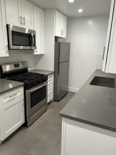 Interior Photo - 1841 S. Manhattan Pl