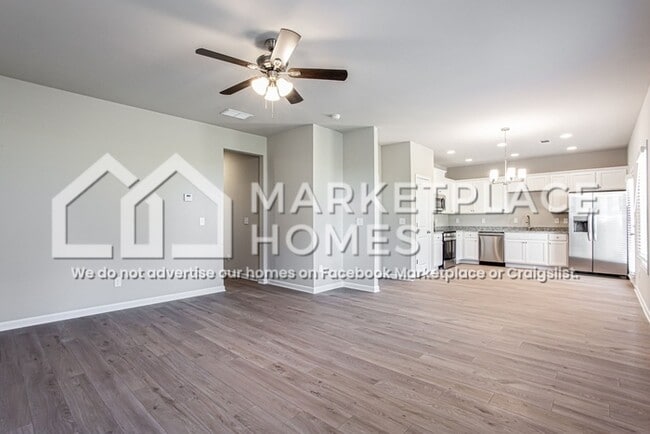 Building Photo - 268 W L Miller Dr