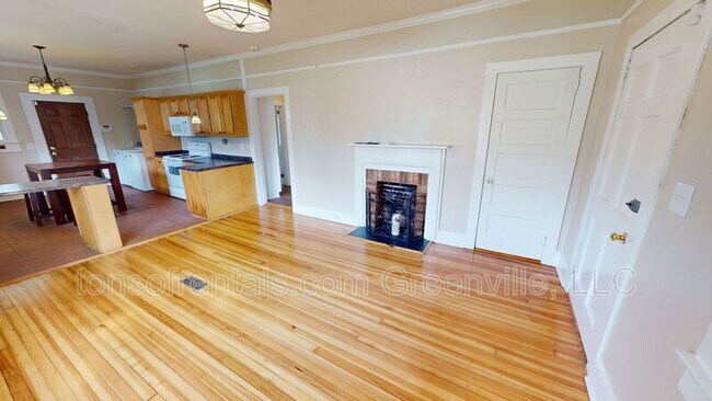 Foto del edificio - 41 Spartanburg Rd