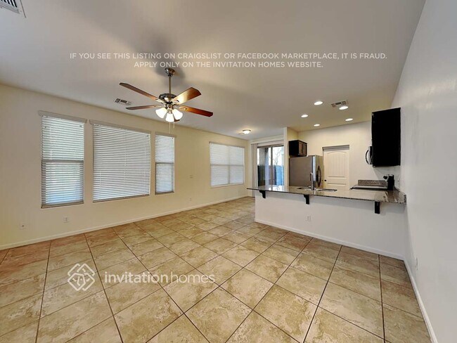 Foto del edificio - 1447 S Colt Dr