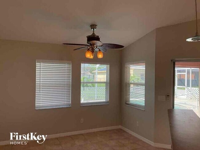 Foto del edificio - 210 NW 11th Terrace