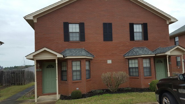 Building Photo - 1808 Stafford Cv