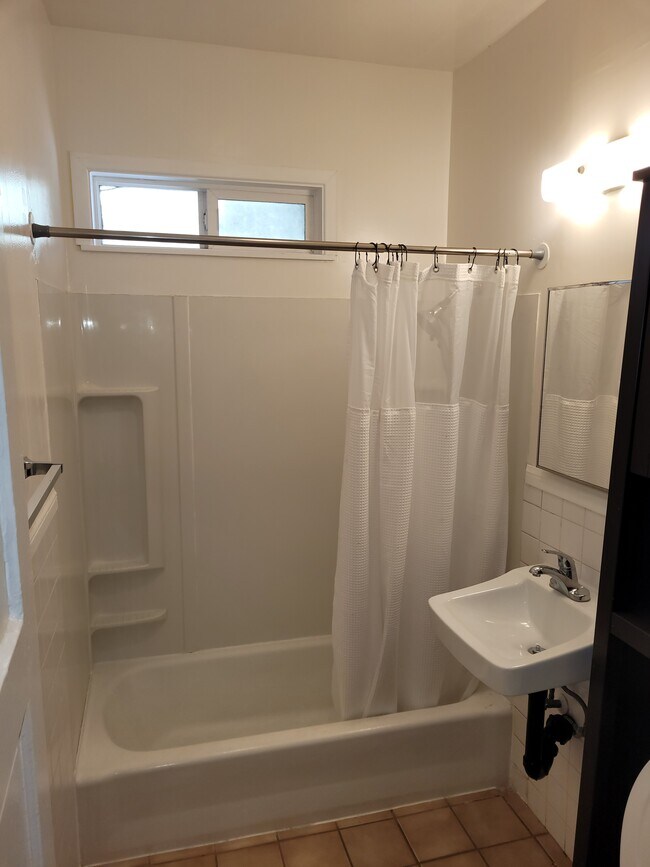 Bathroom - 2013 G St