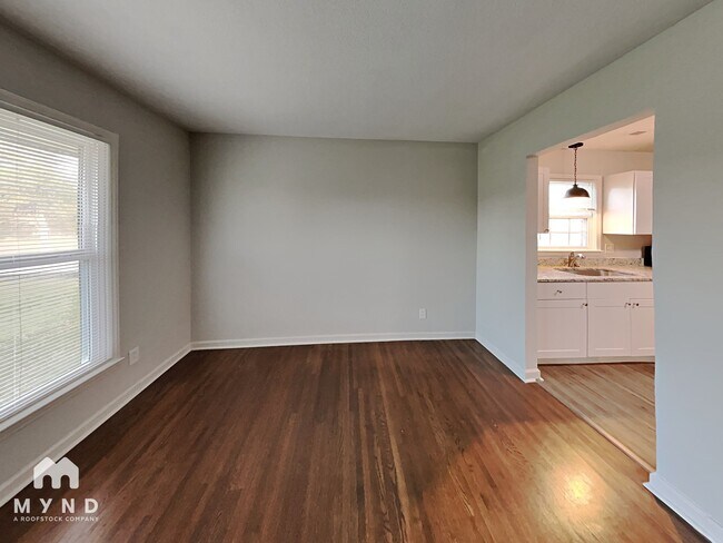 Building Photo - 10724 Arlington Church Rd