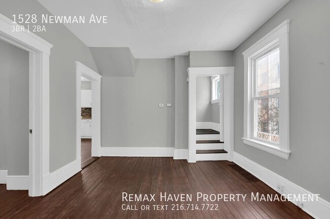 Building Photo - 1528 Newman Ave