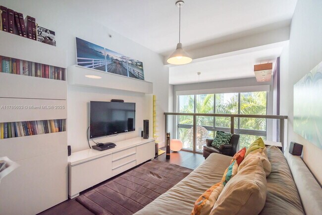 Foto del edificio - 6000 Collins Ave