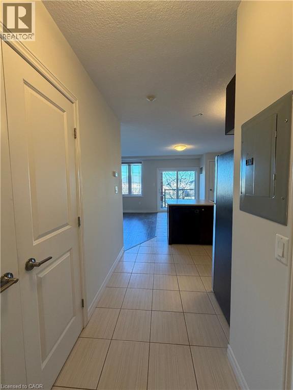 Photo du bâtiment - 3200 Hamilton Regional Rd 56