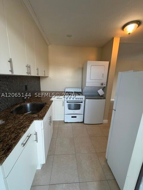 Foto del edificio - 4500 SW 67th Ave