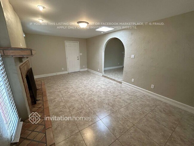 Foto del edificio - 15218 N 38th St