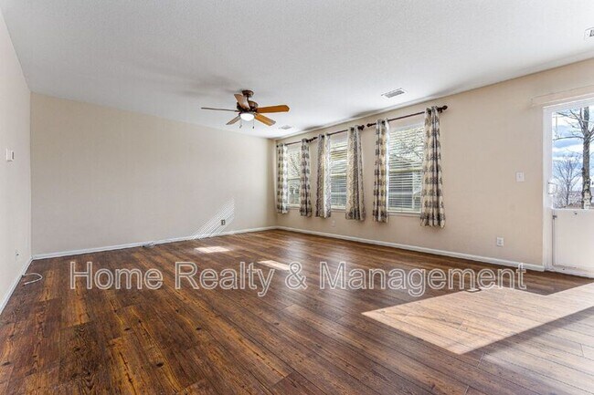 Building Photo - 6380 E 139th Ave