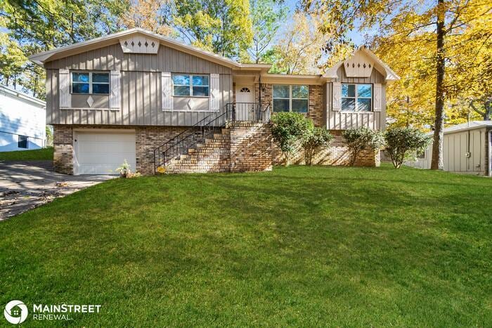 Primary Photo - 1525 Pine Tree Dr, Birmingham, AL 35235