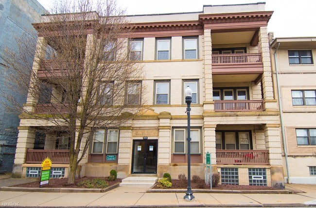 Foto del edificio - 5806 Ellsworth Ave