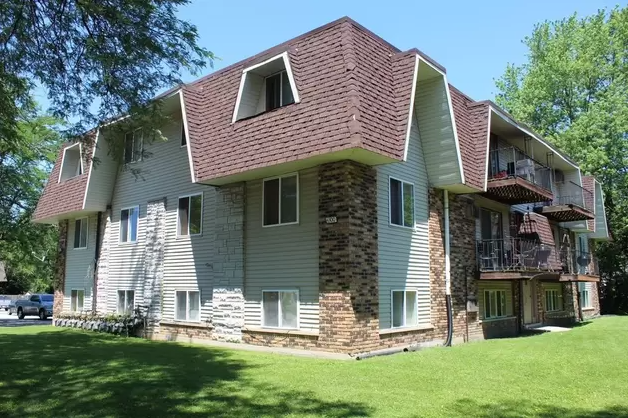 Primary Photo - 4306 Lindenwood Dr
