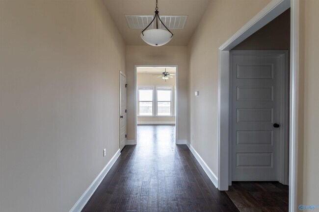 Foto del edificio - 17331 Fieldway Cir