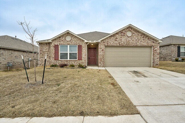 Building Photo - **Move-In Special of $500 off the first mo...