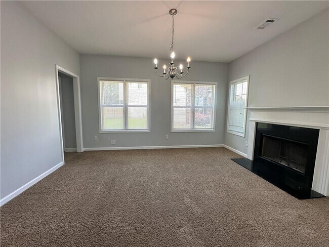 Foto del edificio - 1129 Ida Woods Ln SE
