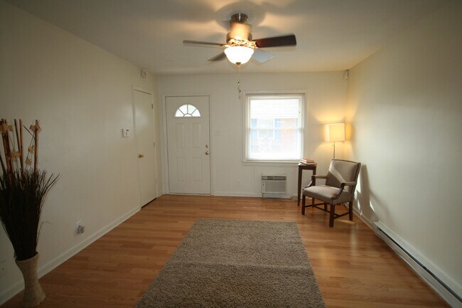 Foto del edificio - Renovated Apartment Near Duke West / W&D / Garden Plots