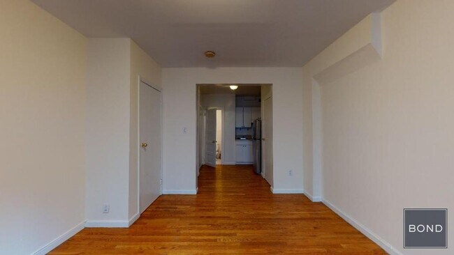 Plano de planta - 223 East 58th Street