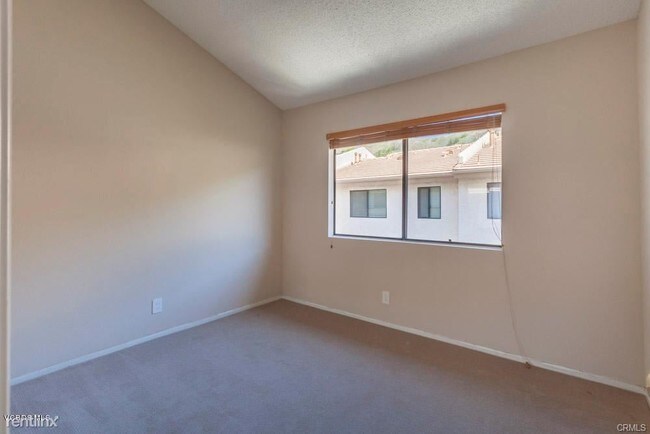 Building Photo - 26007 Alizia Canyon Dr