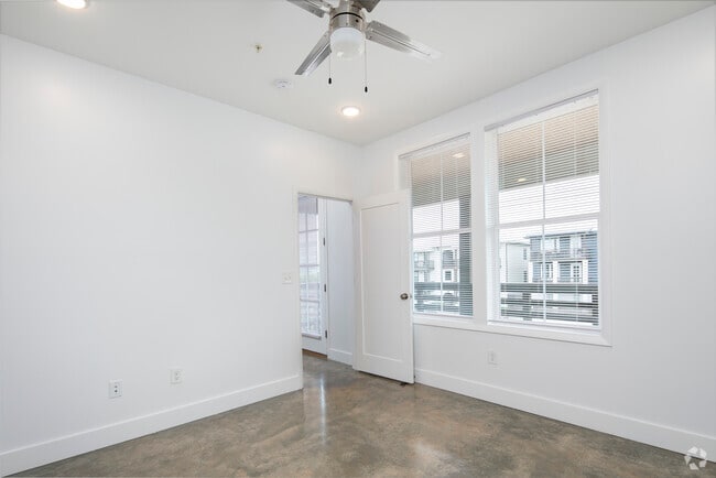 1 habitación, 1 baño, 700 ft² - St. John Flats II