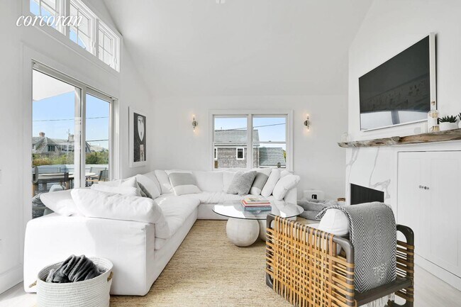 Foto del edificio - 85 Hampton Ln