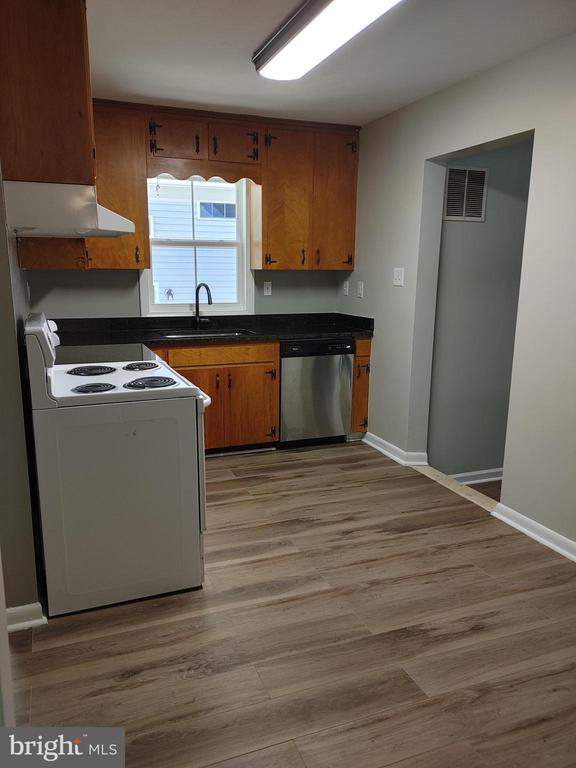 Foto del edificio - 46307 Rue Purchase Rd