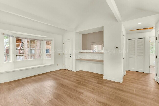 Foto del edificio - 706 Crocker Ave