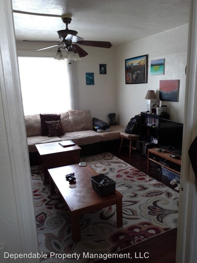 Foto del edificio - 6 br, 2 bath Room For Rent - 1837 10th Avenue